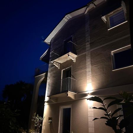 B&B Villa Antilia Busca Екстер'єр фото